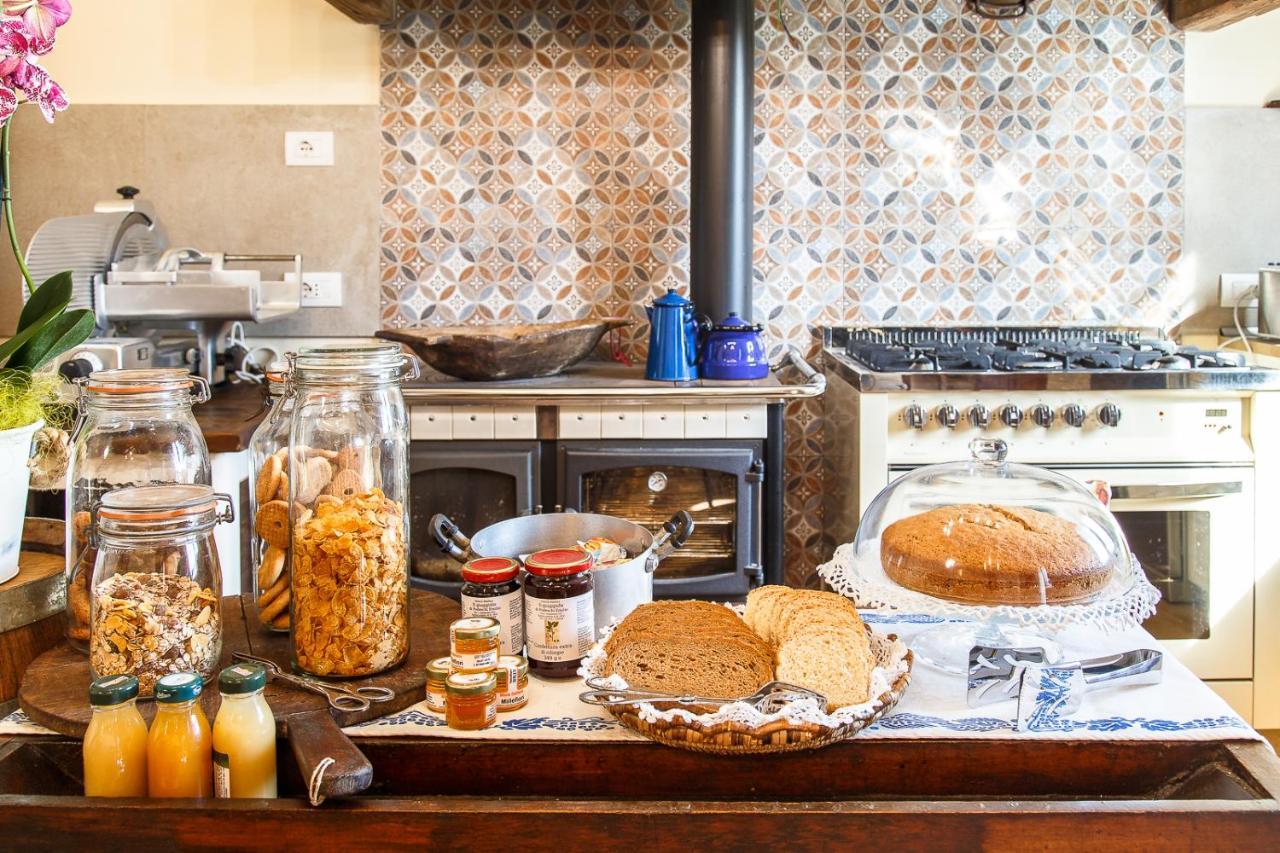 Il Pettirosso Bed & Breakfast SantʼArcangelo di Romagna Eksteriør bilde
